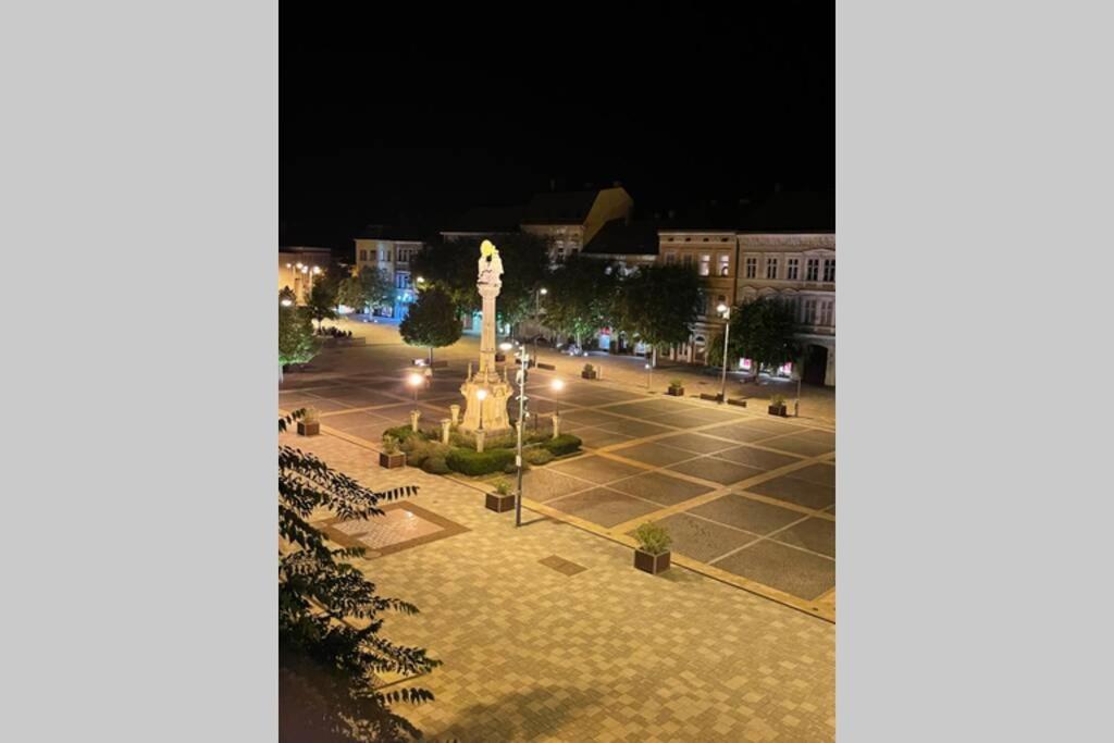 Luxus A Varos Felett Сомбатхей Экстерьер фото